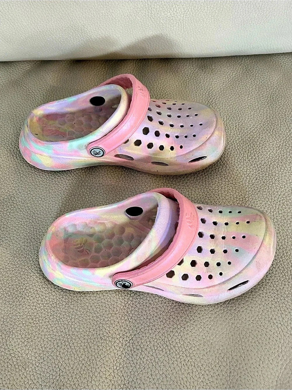 Girls Crocs Classic Clog Tie-Dye Pink, Size 12/13